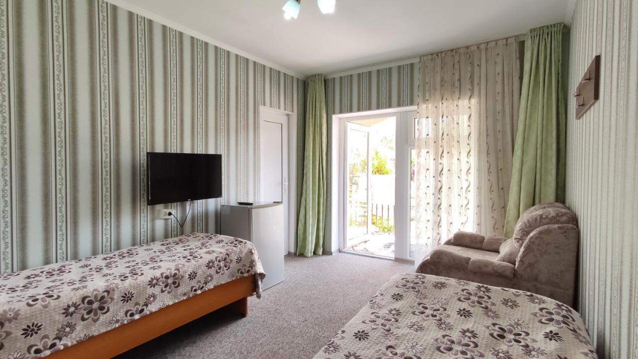 Hotel Natalia Kaji-Say ภายนอก รูปภาพ